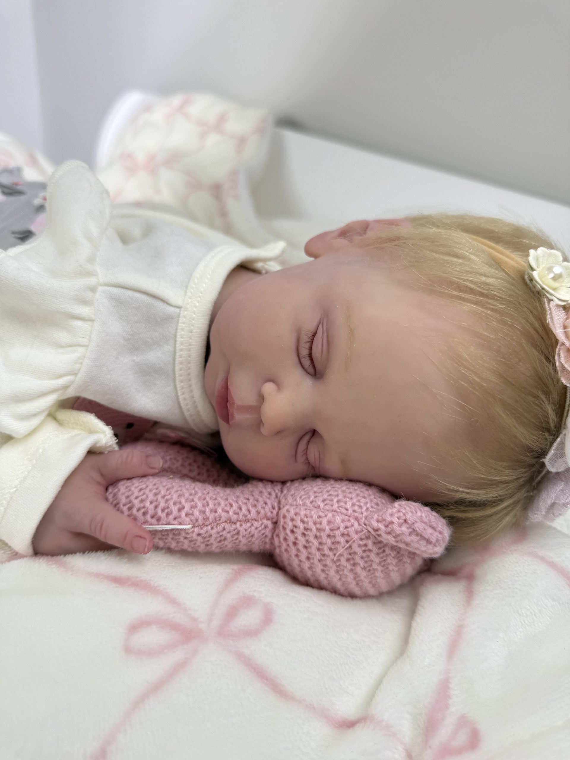 Lucia - Image 10